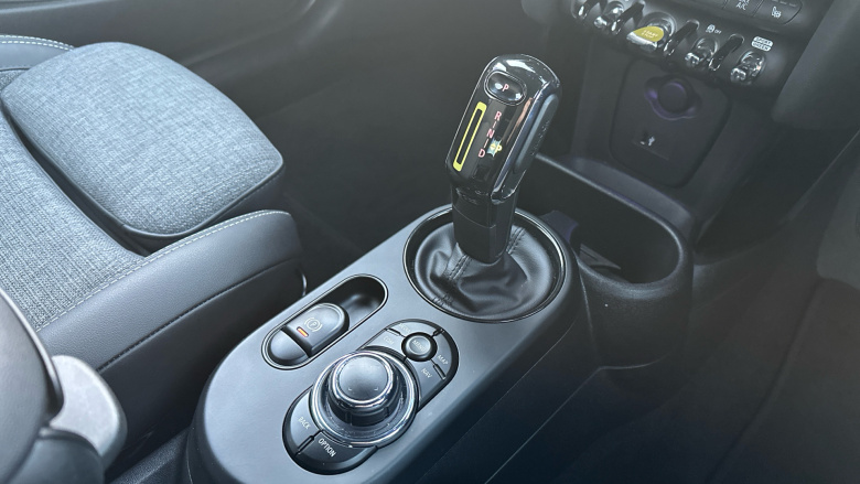 MINI Hatchback 135kW Cooper S Level 2 33kWh 3dr Auto Electric Hatchback